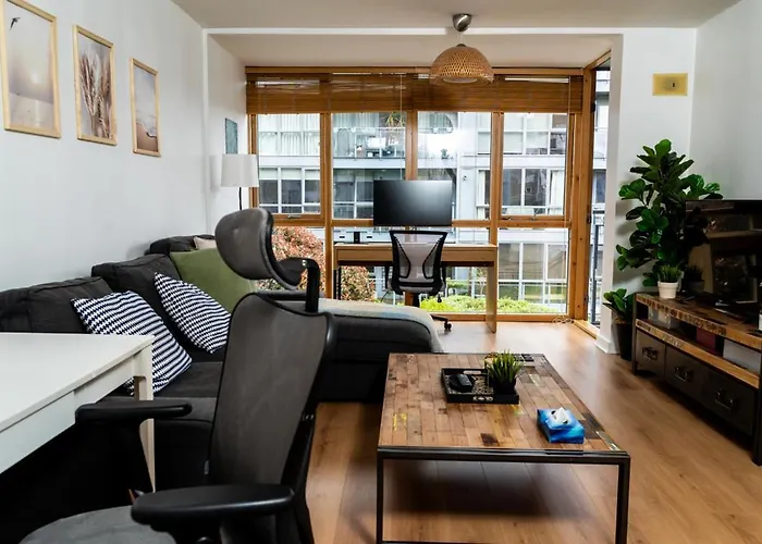 Stunning 1 Bedroom In Grand Cannal Apartmán